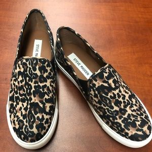 STEVE MADDEN symba slip on sneakers!